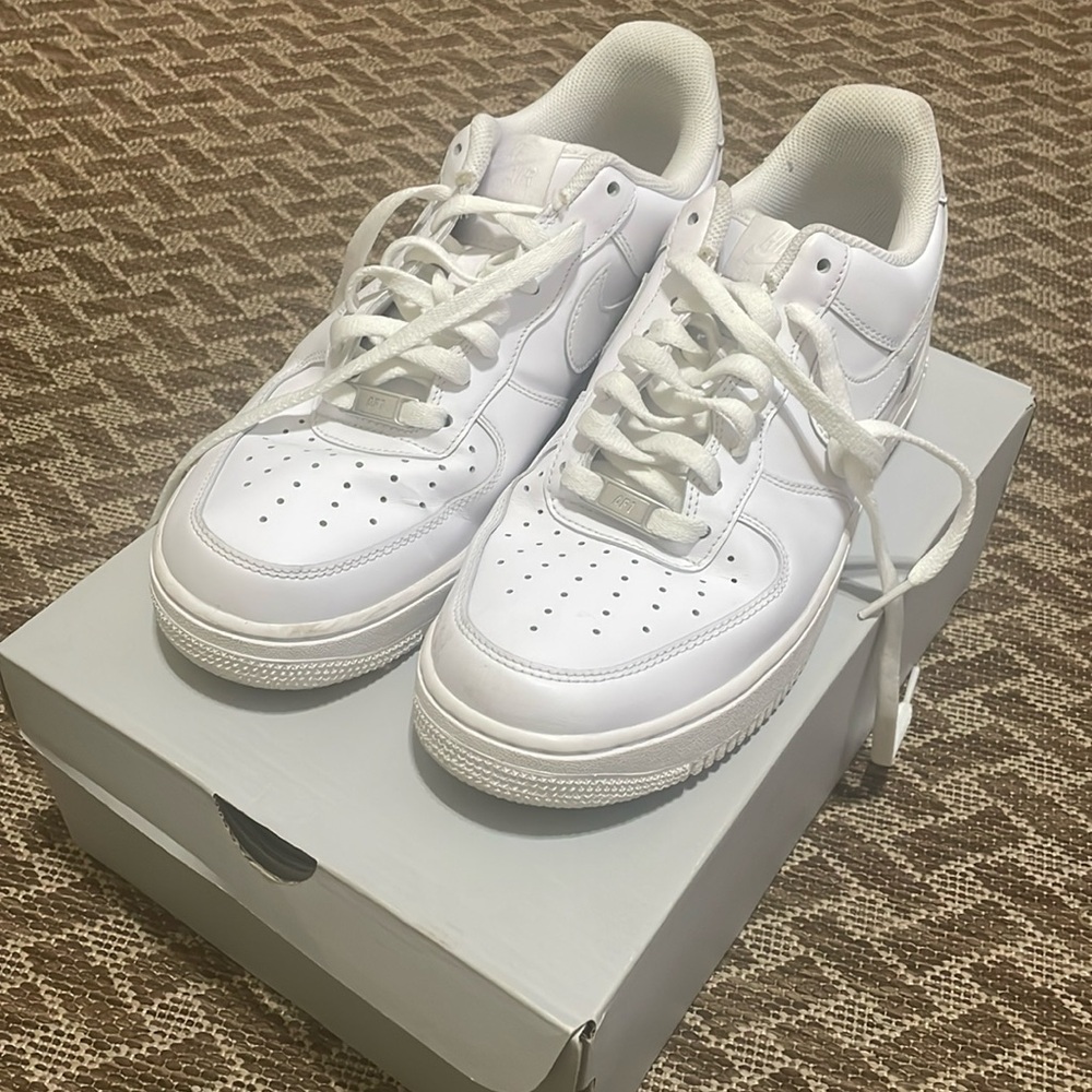 Nike White Leather Athletic Sneakers